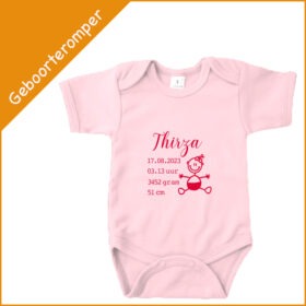 Geboorteromper in roze met naam, geboortedatum, tijd, gewicht en afmeting van je baby'tje.